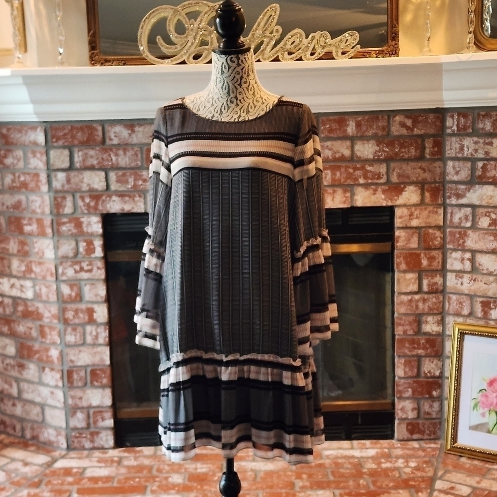 MAX STUDIO BLACK , WHITE AND PINK DRESS